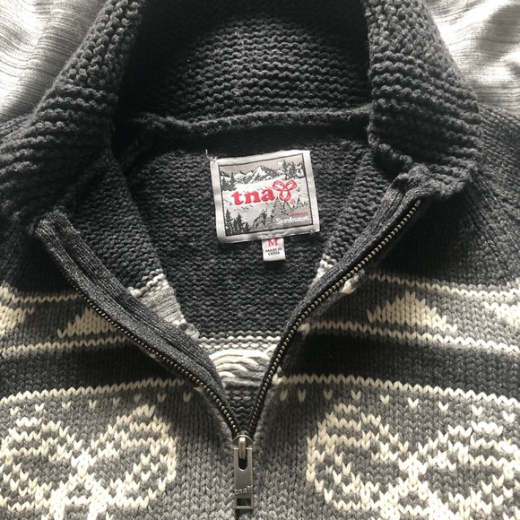 TNA zip up sweater - Picture 4 of 4